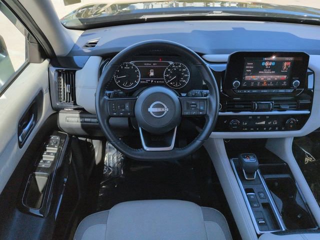 Used 2022 Nissan Pathfinder SV image 15