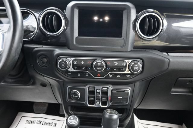 Used 2021 Jeep Wrangler Unlimited Sahara AWD/4WD image 19