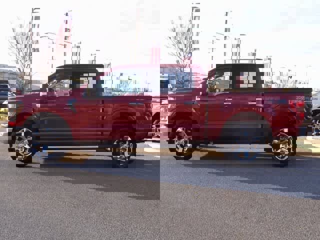 Certified 2022 Ford F150 XLT w/ Equipment Group 302A High image 2