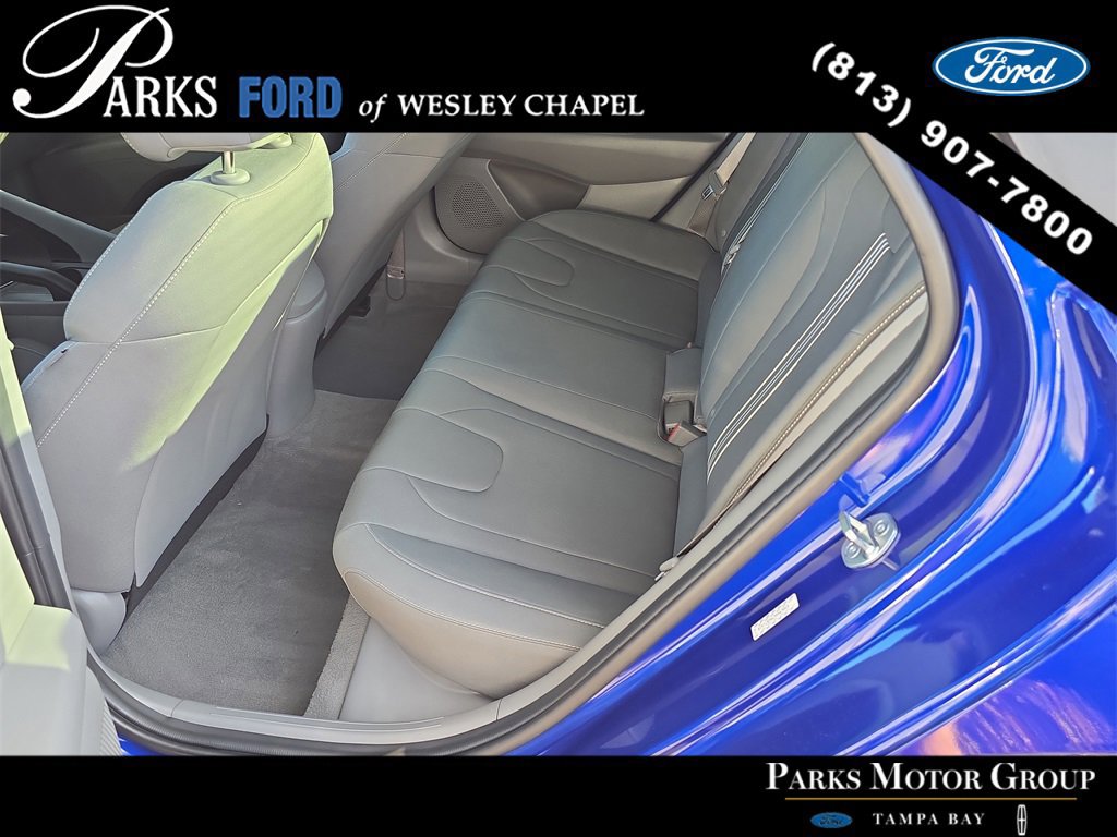 Used 2023 Hyundai Elantra SEL image 13