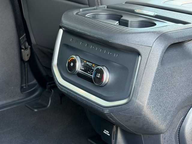 Certified 2025 Ford Expedition Active AWD/4WD image 33