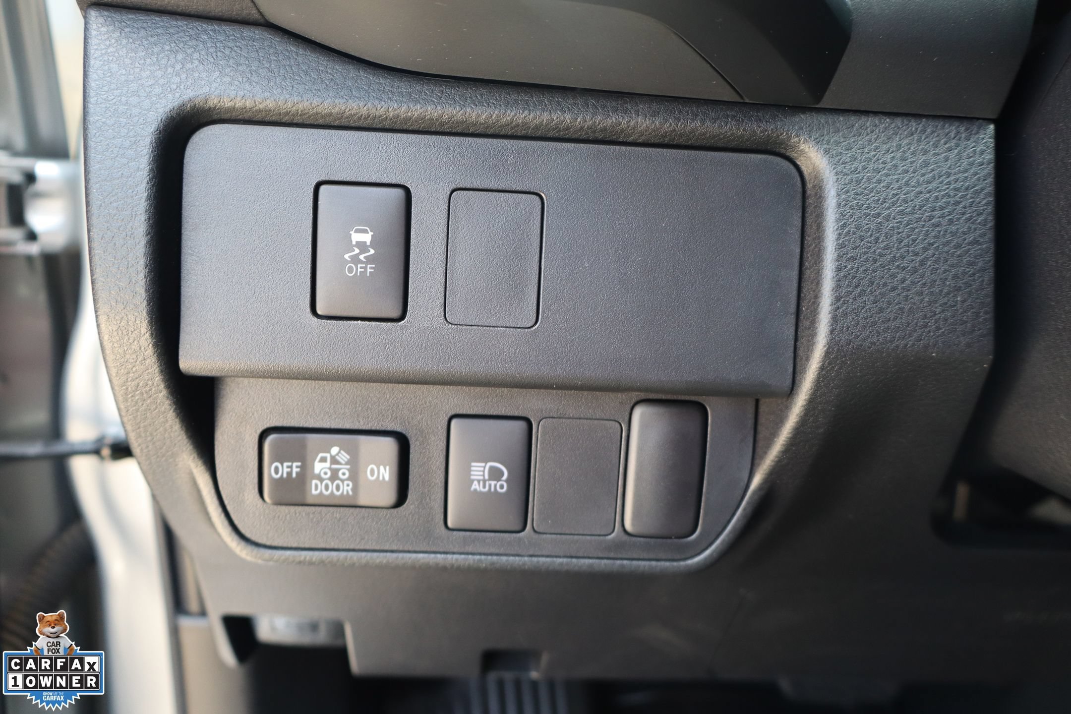 Used 2023 Toyota Tacoma SR AWD/4WD image 14