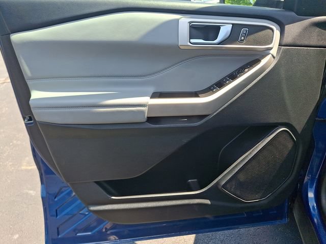 Certified 2023 Ford Explorer XLT w/ Equipment Group 202A AWD/4WD image 14