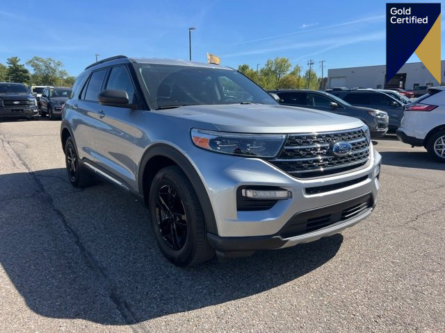 Certified 2022 Ford Explorer XLT w/ Equipment Group 202A