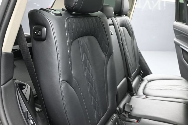 Used 2023 BMW X7 xDrive40i AWD/4WD image 27