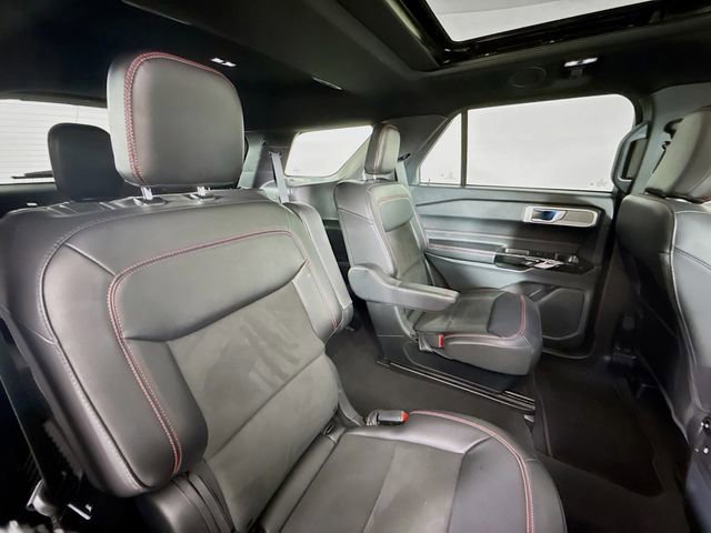 Certified 2023 Ford Explorer ST-Line w/ Class IV Trailer Tow Package image 31