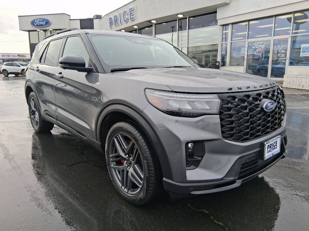 Certified 2025 Ford Explorer ST-Line w/ ST-Line Street Pack