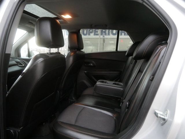 Used 2018 Chevrolet Trax LT w/ Sun & Sound Package image 15
