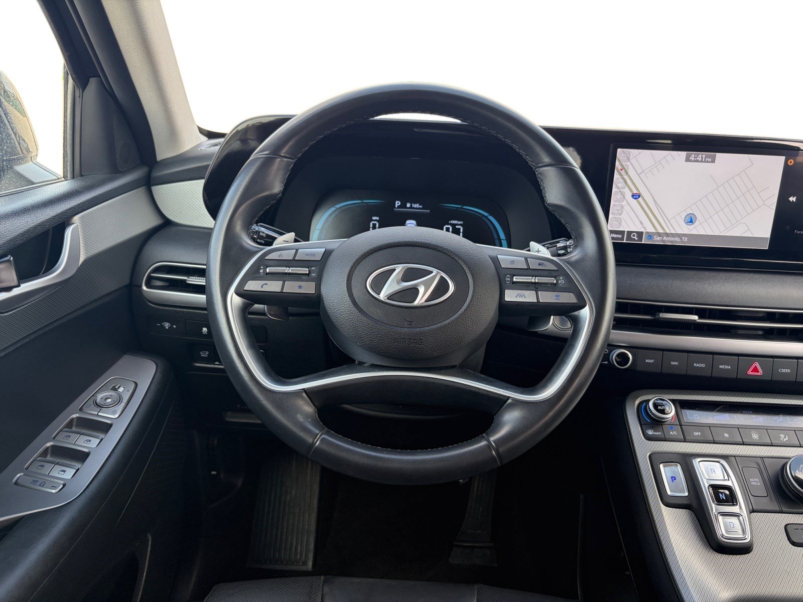 Used 2025 Hyundai Palisade SEL FWD image 13
