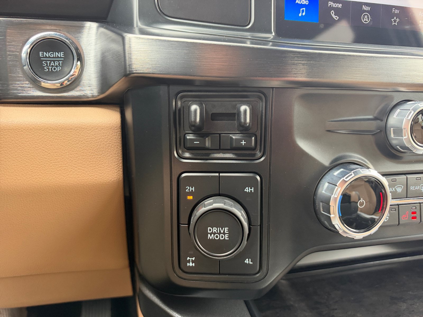 Certified 2023 Ford F350 Lariat w/ Chrome Package AWD/4WD image 24
