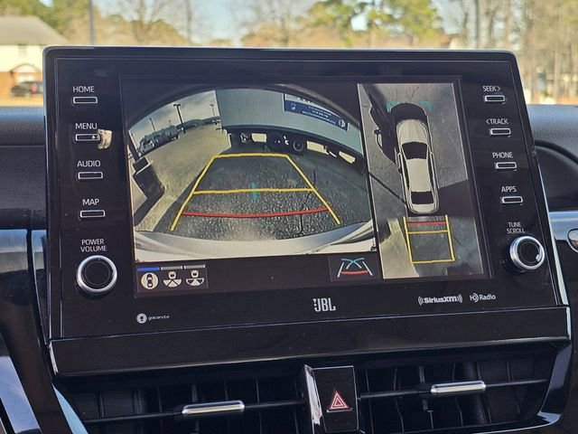 Used 2023 Toyota Camry XLE image 10