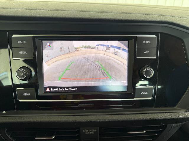 Used 2024 Volkswagen Jetta SE FWD image 5