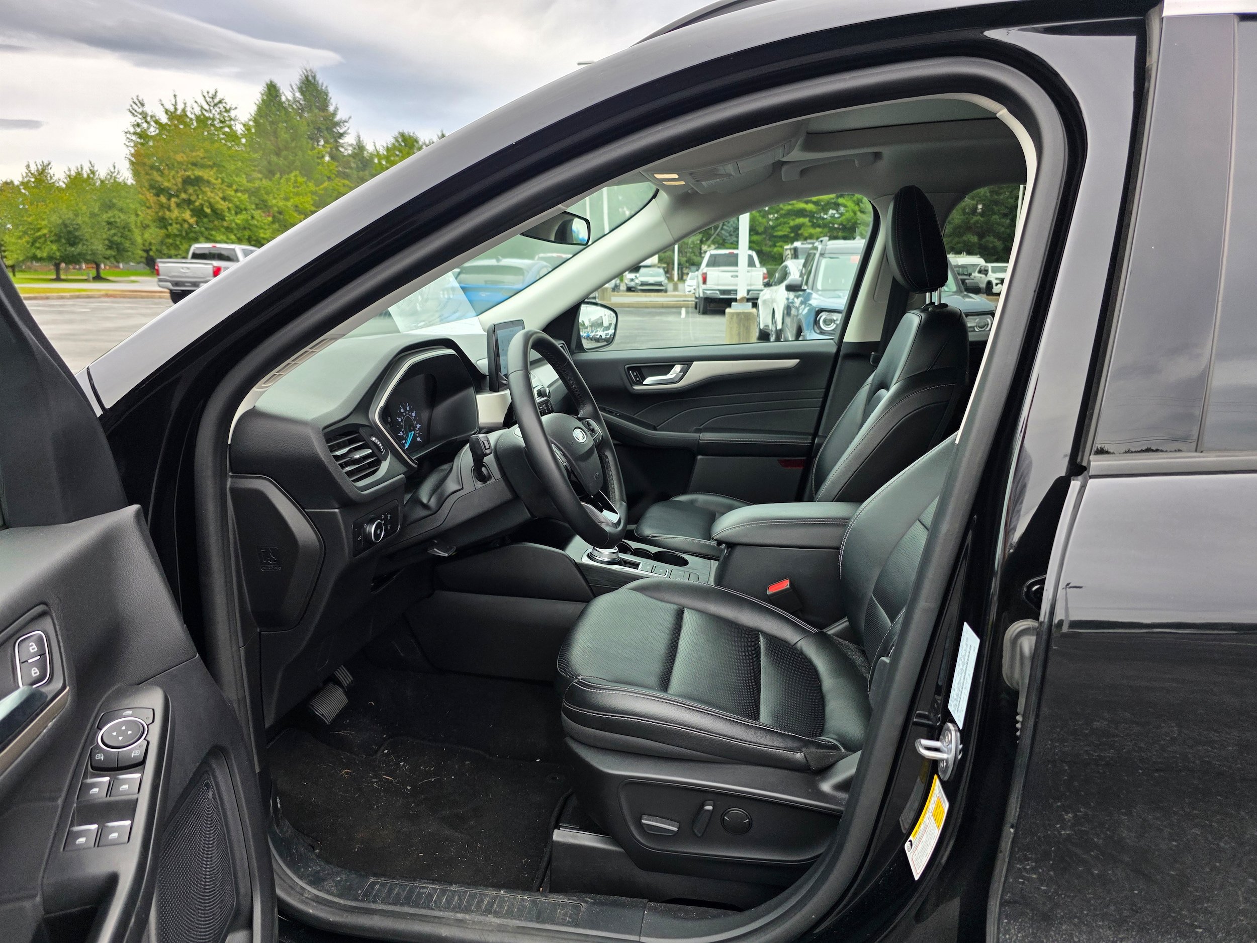 Certified 2022 Ford Escape SEL AWD/4WD image 19