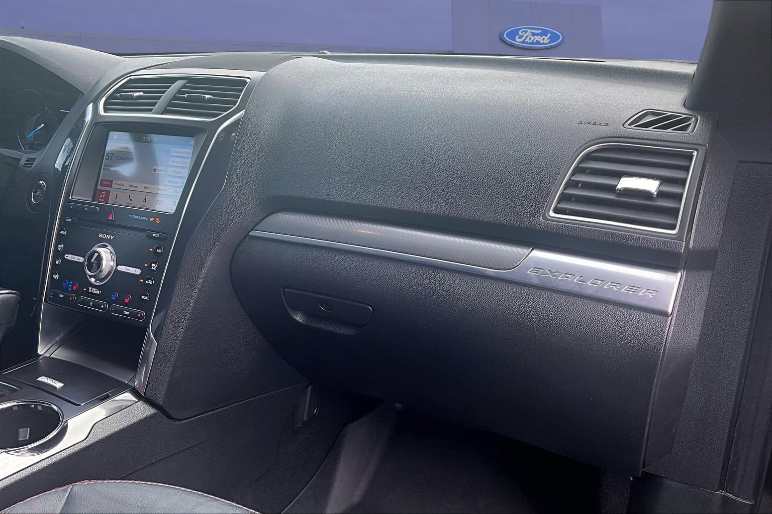 Certified 2019 Ford Explorer Sport w/ Equipment Group 401A AWD/4WD image 27