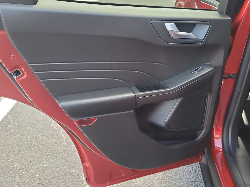 Certified 2023 Ford Escape ST-Line w/ Tech Pack #1 FWD image 9