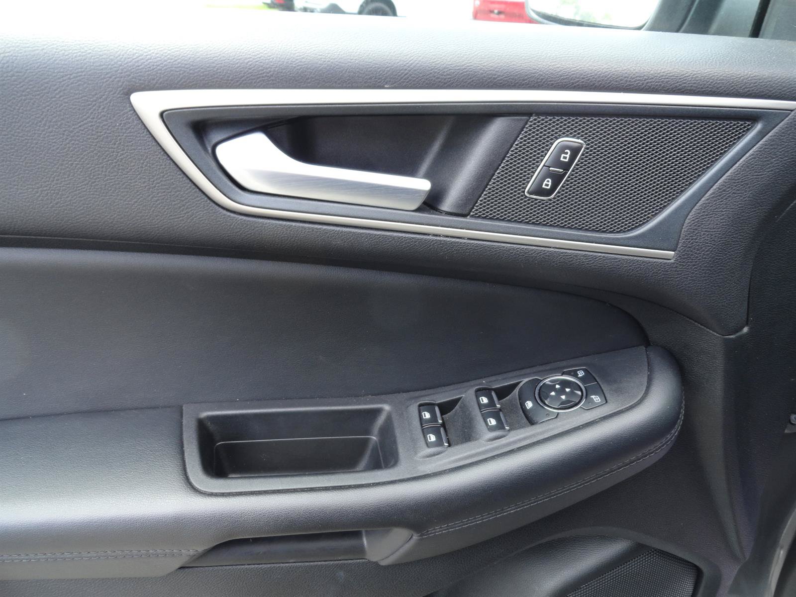 Certified 2024 Ford Edge SEL AWD/4WD image 10