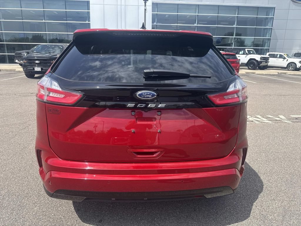 Certified 2023 Ford Edge ST-Line AWD/4WD image 4