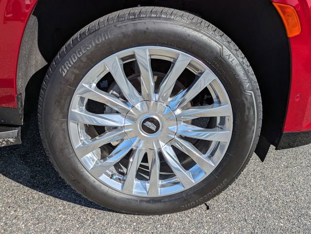 Used 2024 Cadillac Escalade ESV Premium Luxury image 11