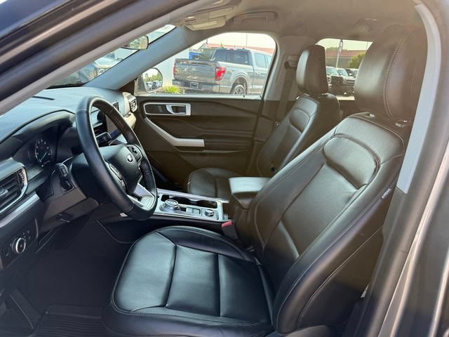 Certified 2023 Ford Explorer XLT w/ Equipment Group 202A AWD/4WD image 7