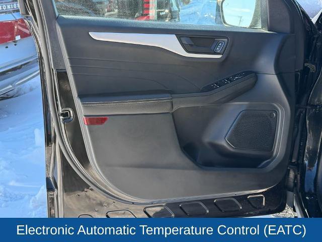 Certified 2022 Ford Escape SE w/ Cold Weather Package image 14