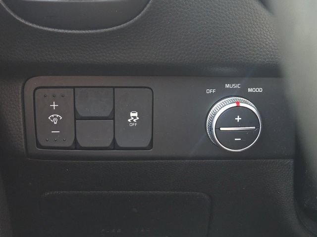 Used 2017 Kia Soul + w/ Audio Package FWD image 21