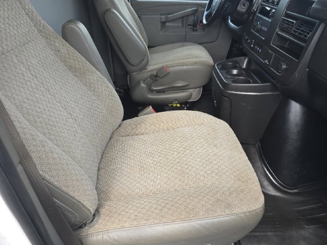 Used 2023 GMC Savana 2500 w/ Driver Convenience Package RWD image 16