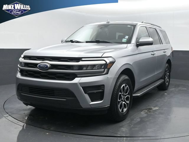 Certified 2023 Ford Expedition XLT RWD image 3