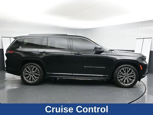Used 2023 Jeep Grand Cherokee L Summit AWD/4WD image 13