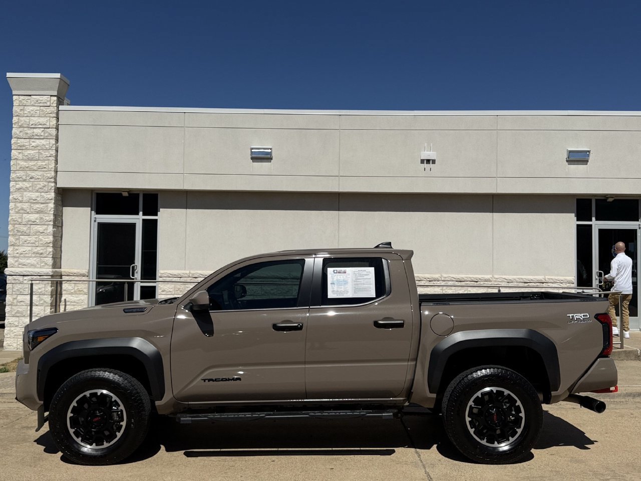 Used 2026 Toyota Tacoma TRD Off-Road AWD/4WD image 3