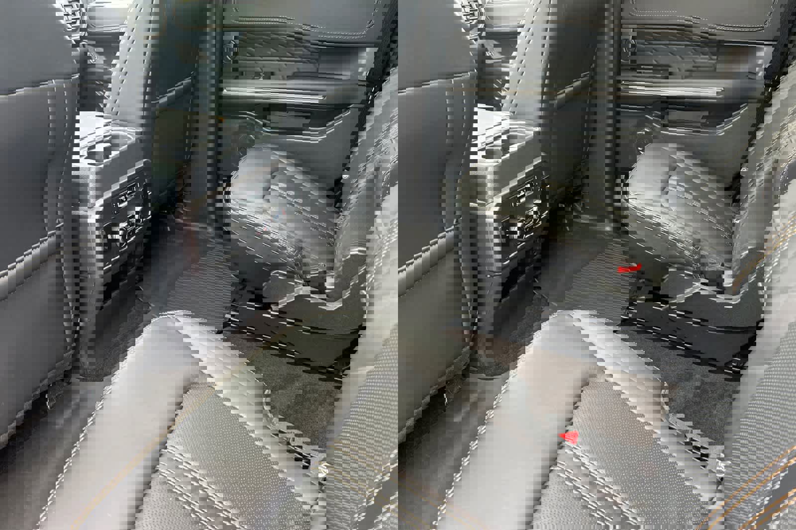 Certified 2023 Ford Expedition Platinum image 10