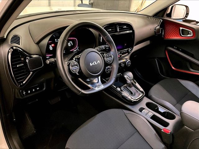 Used 2024 Kia Soul GT-Line w/ Option Group 020 FWD image 12