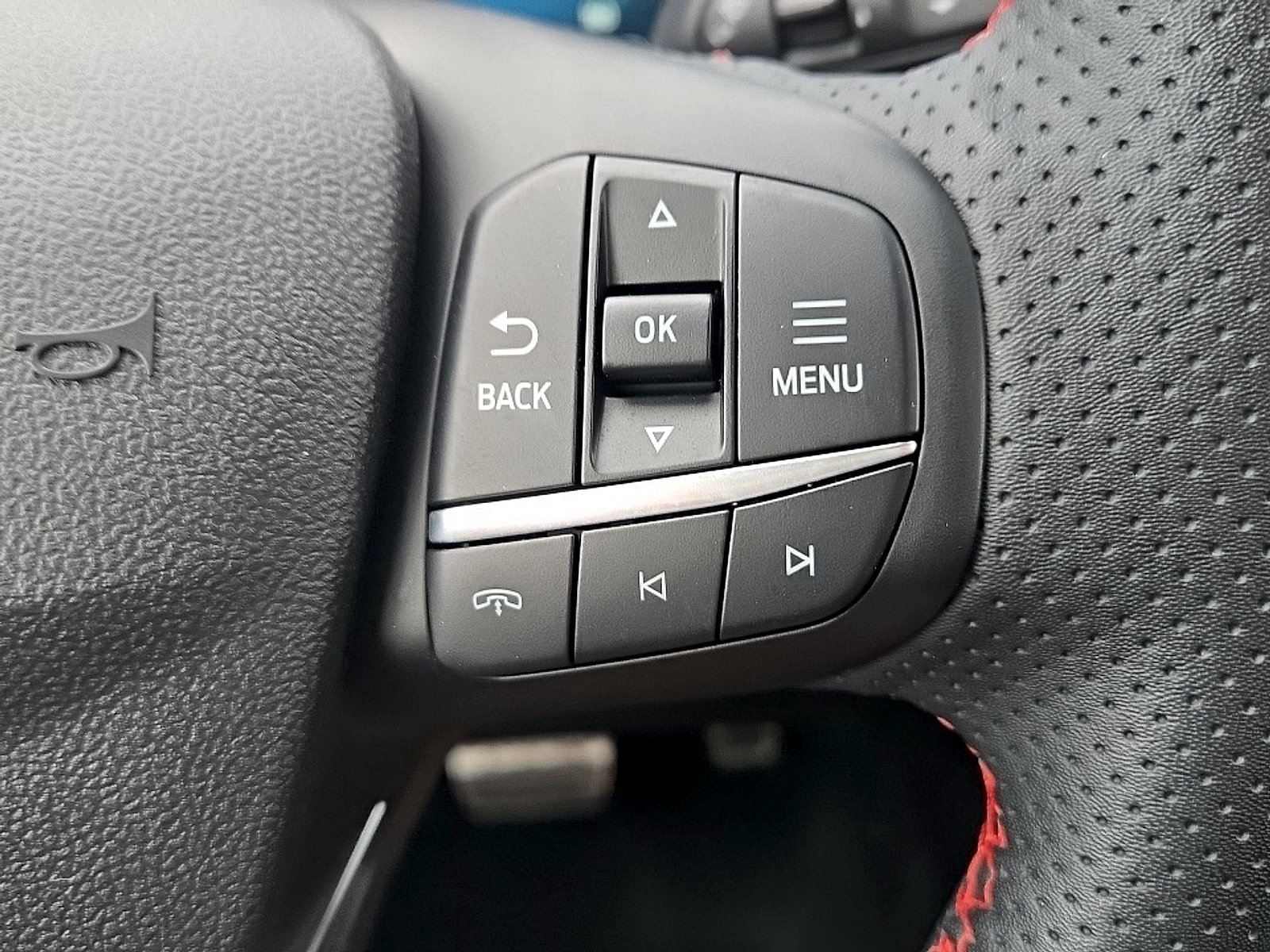 Certified 2023 Ford Escape ST-Line Elite w/ Premium Technology Package AWD/4WD image 14