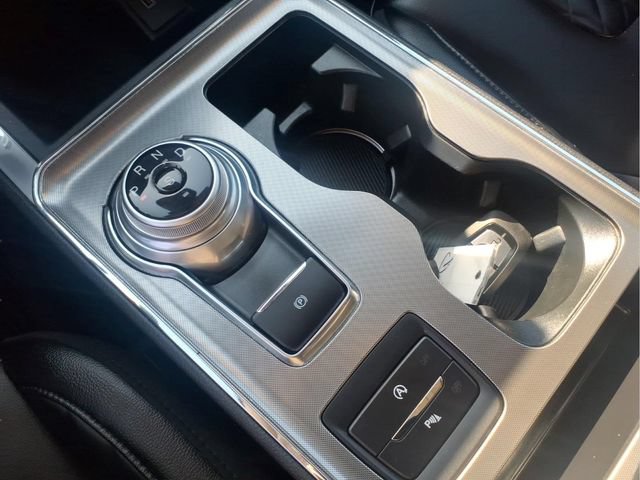 Certified 2024 Ford Edge Titanium AWD/4WD image 19
