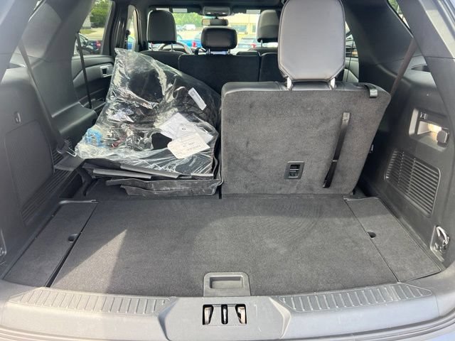 Certified 2024 Ford Explorer ST-Line w/ Class IV Trailer Tow Package AWD/4WD image 25