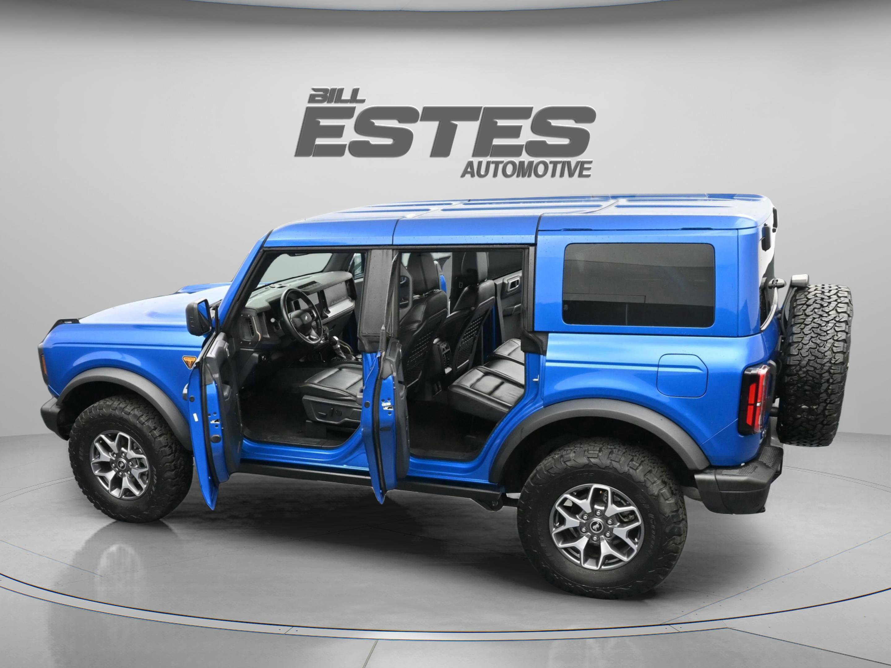 Certified 2025 Ford Bronco Badlands AWD/4WD image 3