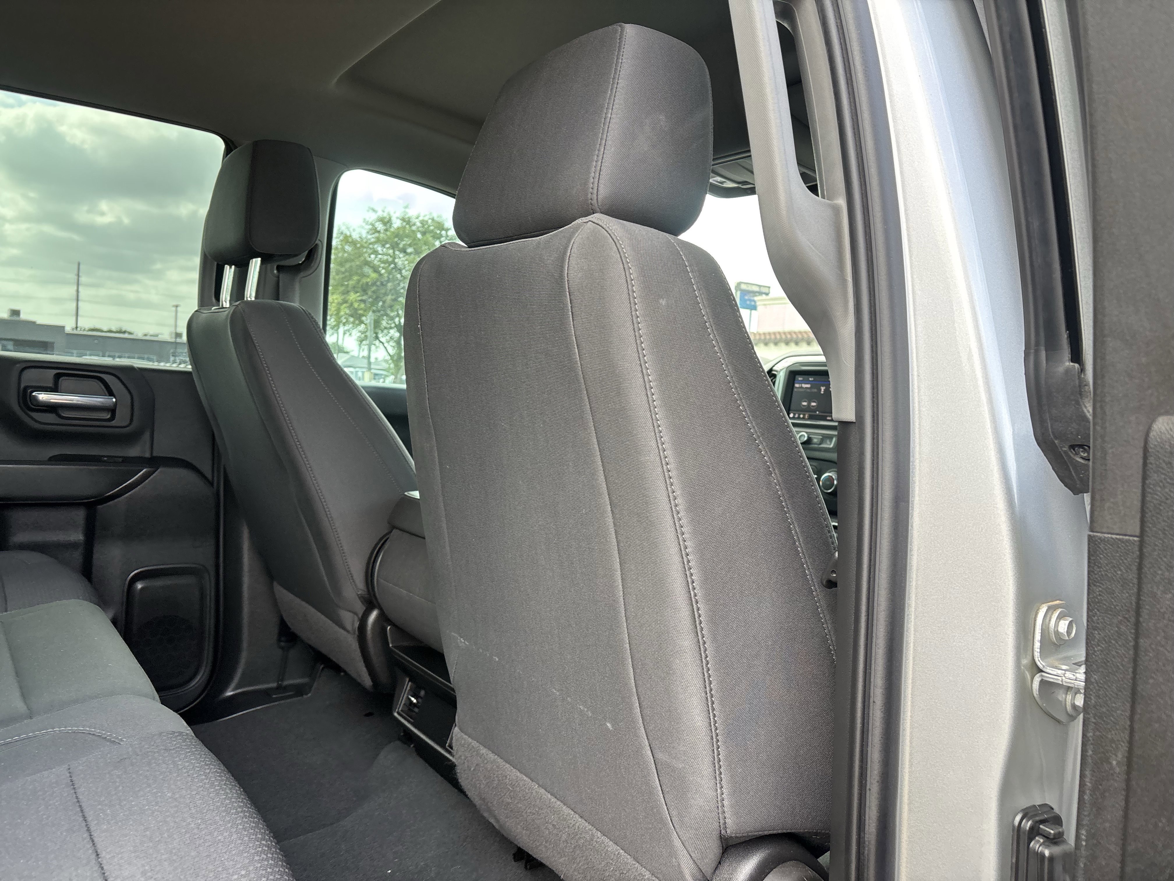 Used 2022 Chevrolet Silverado 2500 Custom w/ Custom Value Package image 19