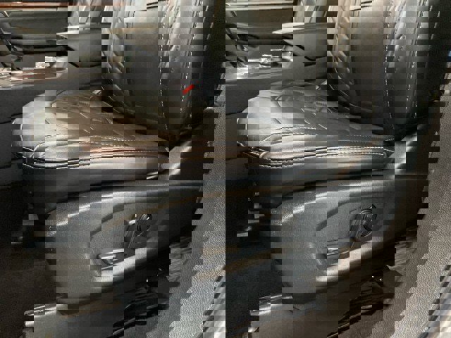 Certified 2019 Ford Explorer Platinum image 18