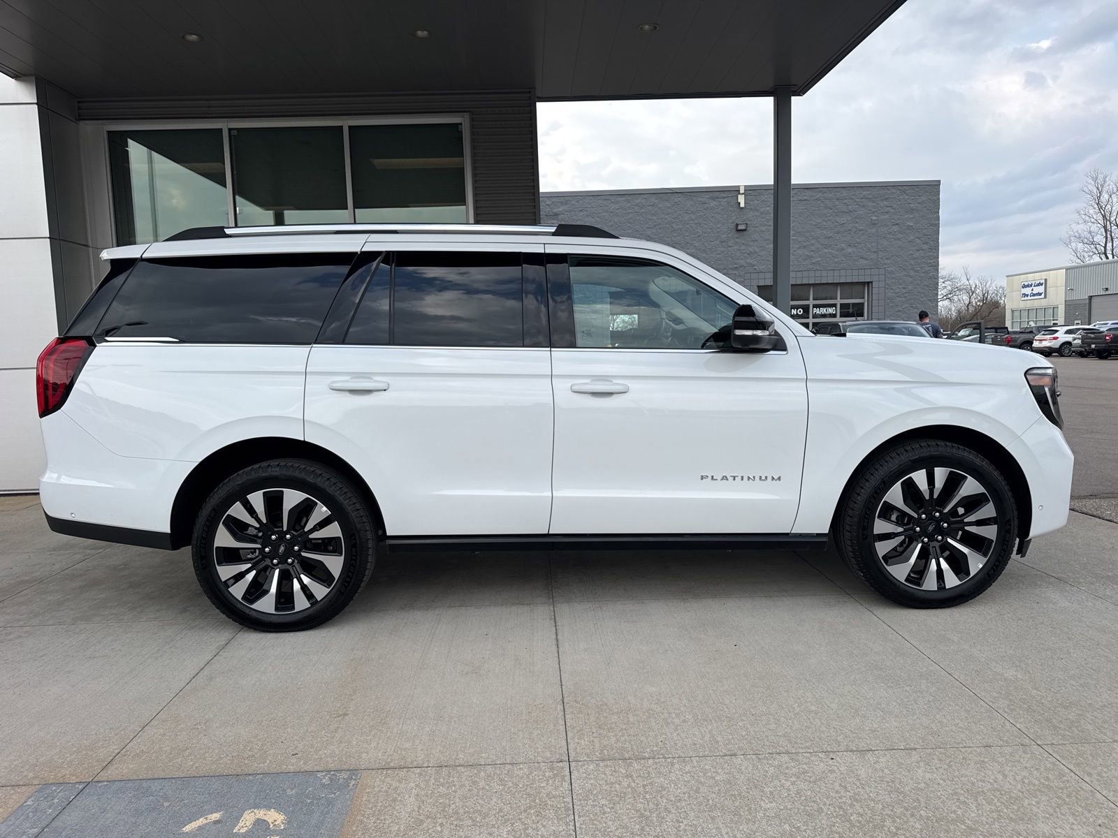 Certified 2025 Ford Expedition Platinum w/ Driver's Package image 2