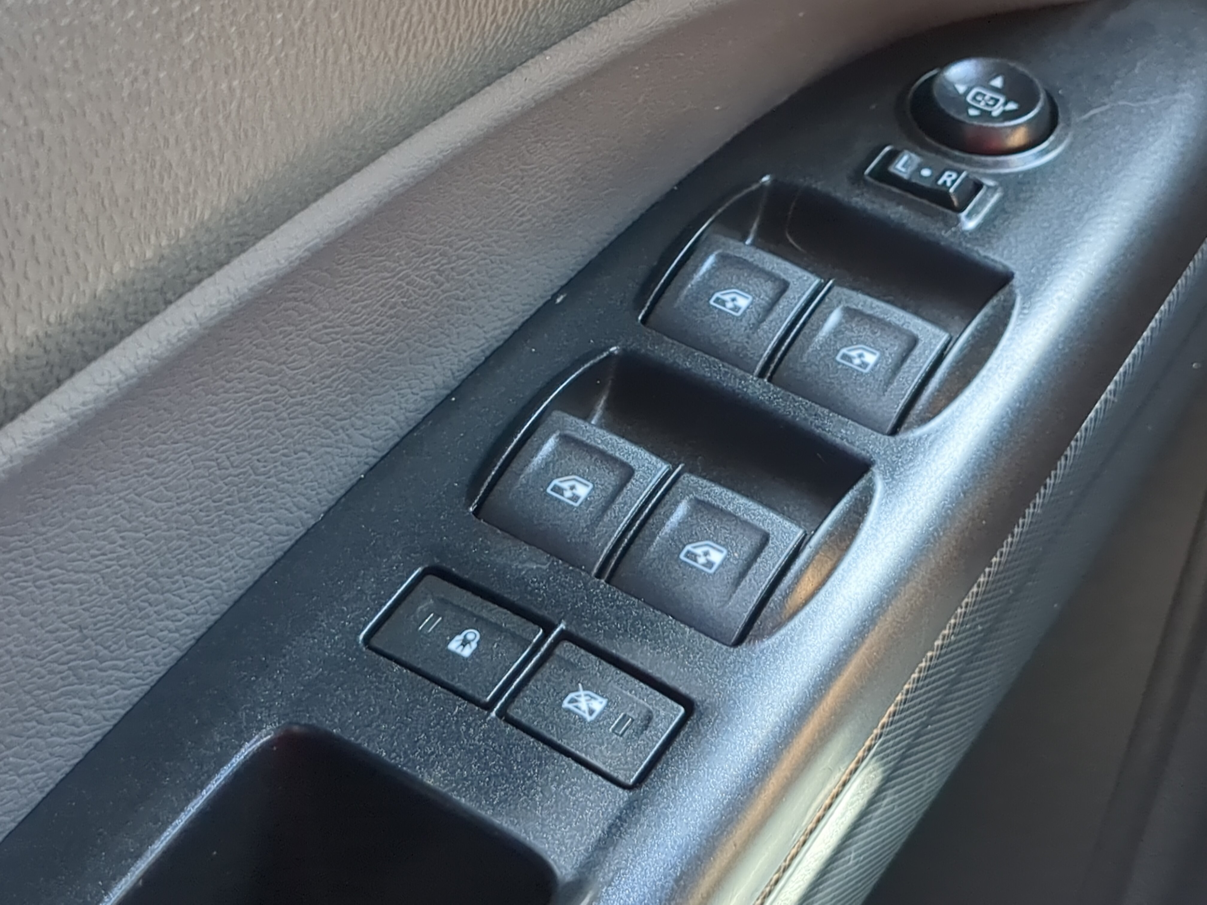 Used 2021 Chevrolet Colorado Z71 w/ Z71 Midnight Edition AWD/4WD image 21