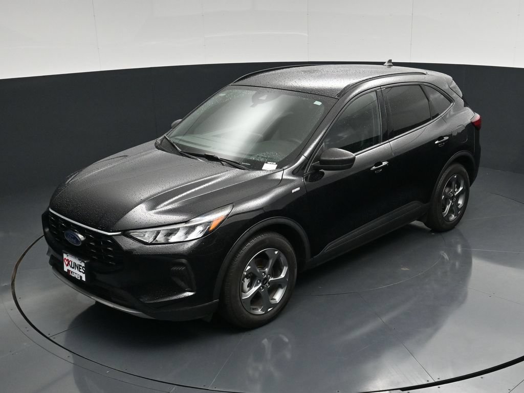 Certified 2025 Ford Escape ST-Line FWD image 38