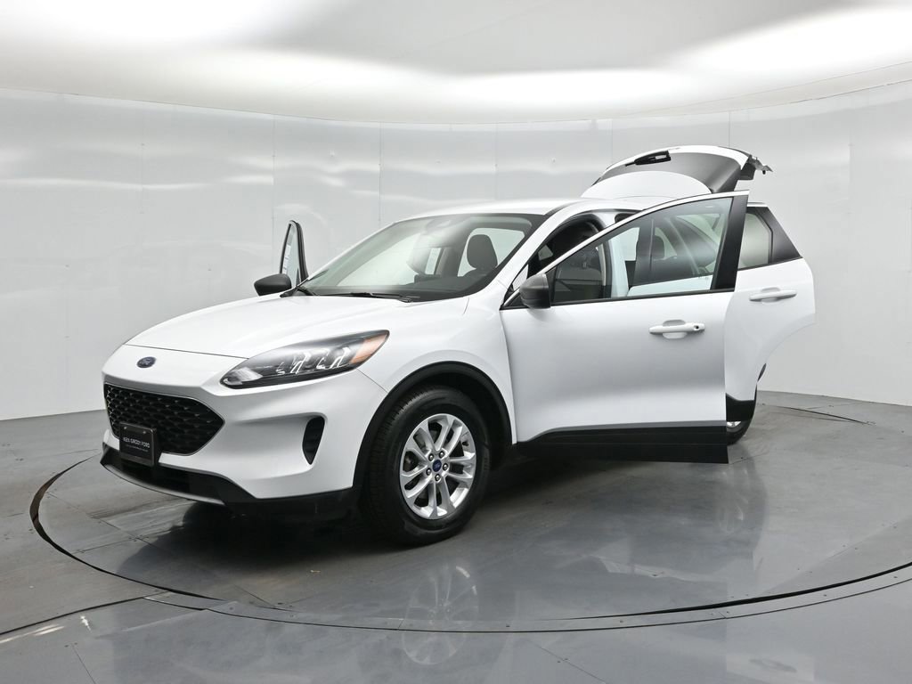 Certified 2022 Ford Escape SE image 48