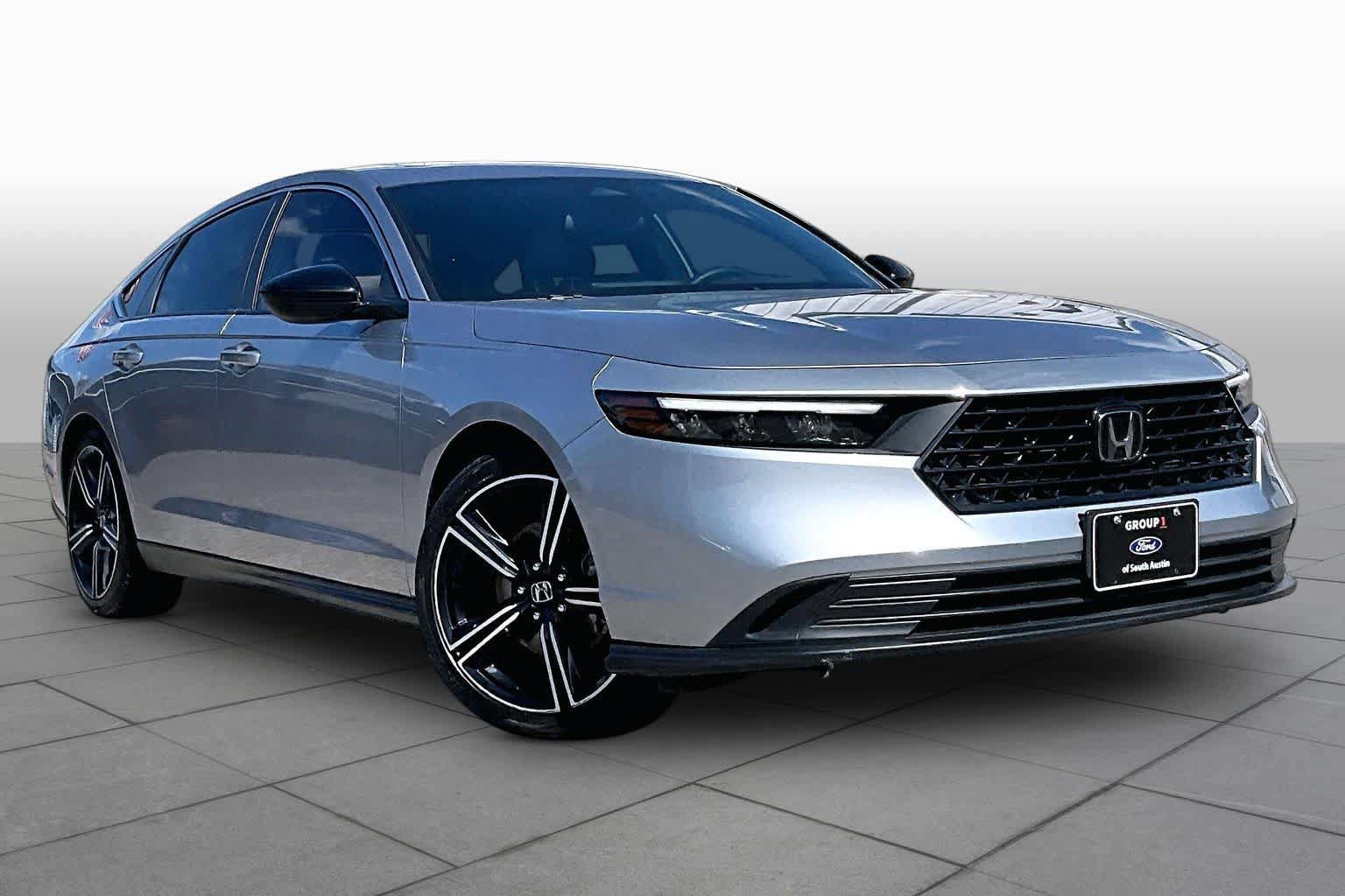 Used 2023 Honda Accord Sport image 3