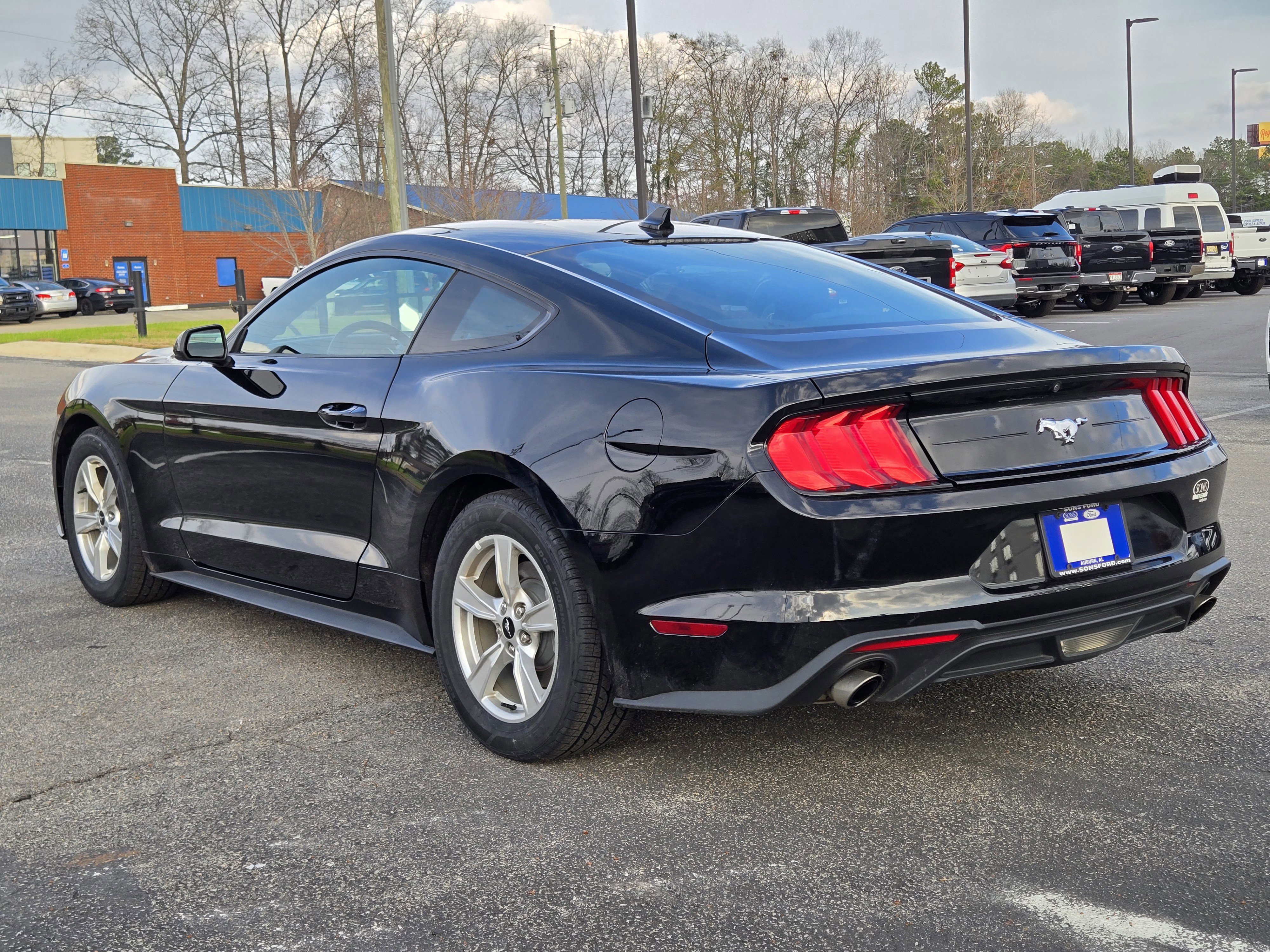Certified 2022 Ford Mustang Coupe image 6