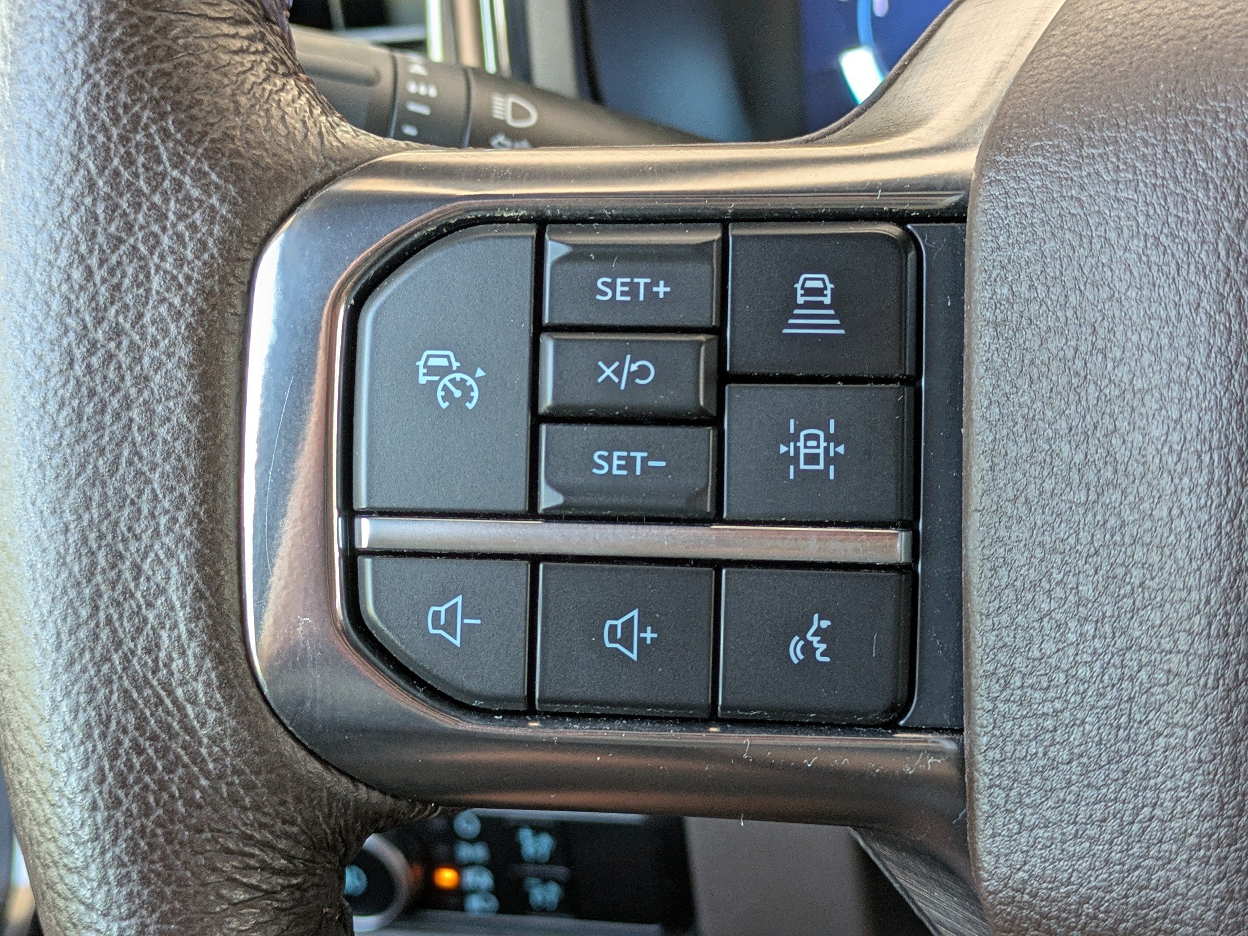 Certified 2023 Ford F350 King Ranch AWD/4WD image 29