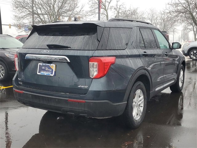 Certified 2023 Ford Explorer XLT image 3