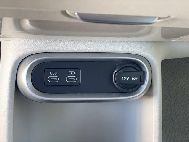 Used 2023 Genesis GV60 Advanced image 18