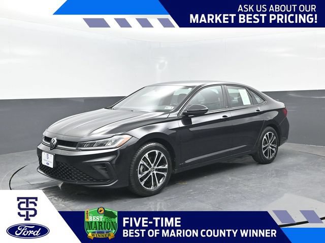 Used 2025 Volkswagen Jetta Sport FWD image 1