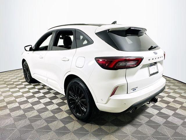 Certified 2023 Ford Escape ST-Line Elite w/ Premium Technology Package image 5