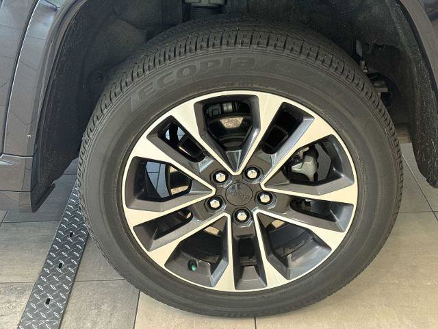 Used 2023 Jeep Grand Cherokee L Overland AWD/4WD image 35