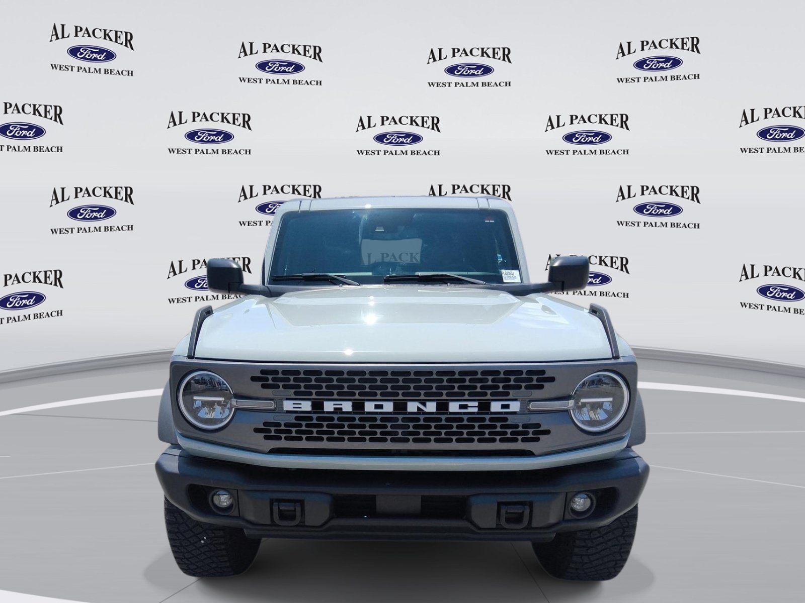 Certified 2023 Ford Bronco Badlands w/ Sasquatch Package AWD/4WD image 9